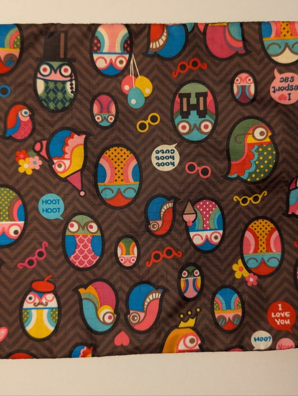 LeSportsac "Hoot Cute" Owl Print Small Cosmetic Pouch | Brown Chevron Ripstop - Picture 2 of 2